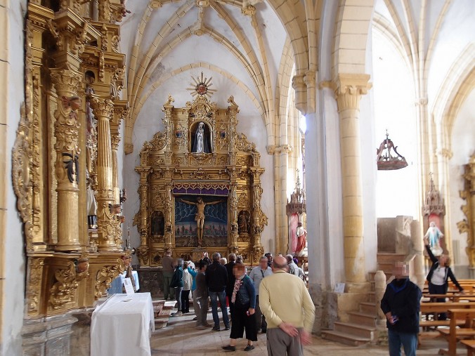 Interior de la iglesia de Villegas